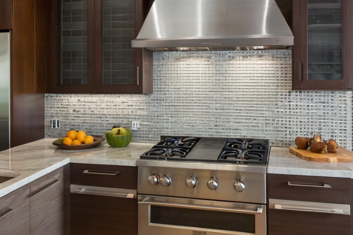 Sleek Backsplash Behind Stove Designs 2